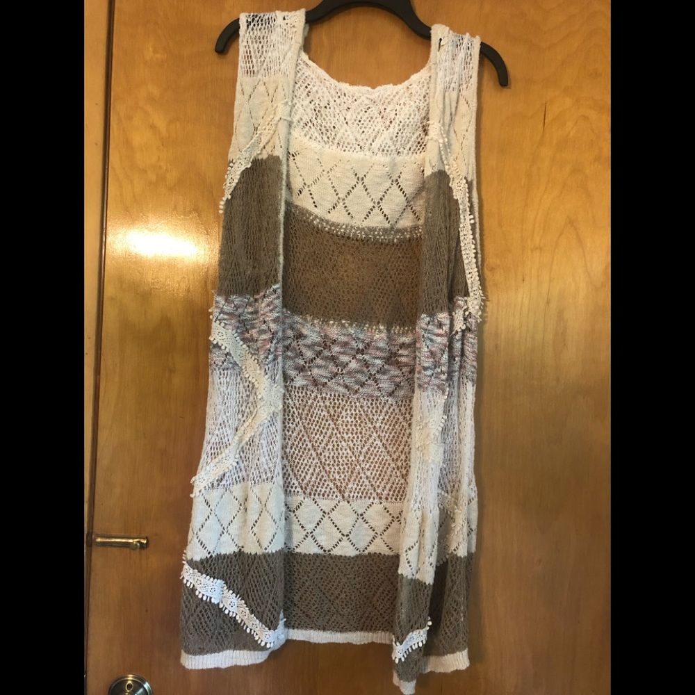 Crochet Lace Long Drapey Vest/Duster Cardigan - size M/L (Unknown Brand)